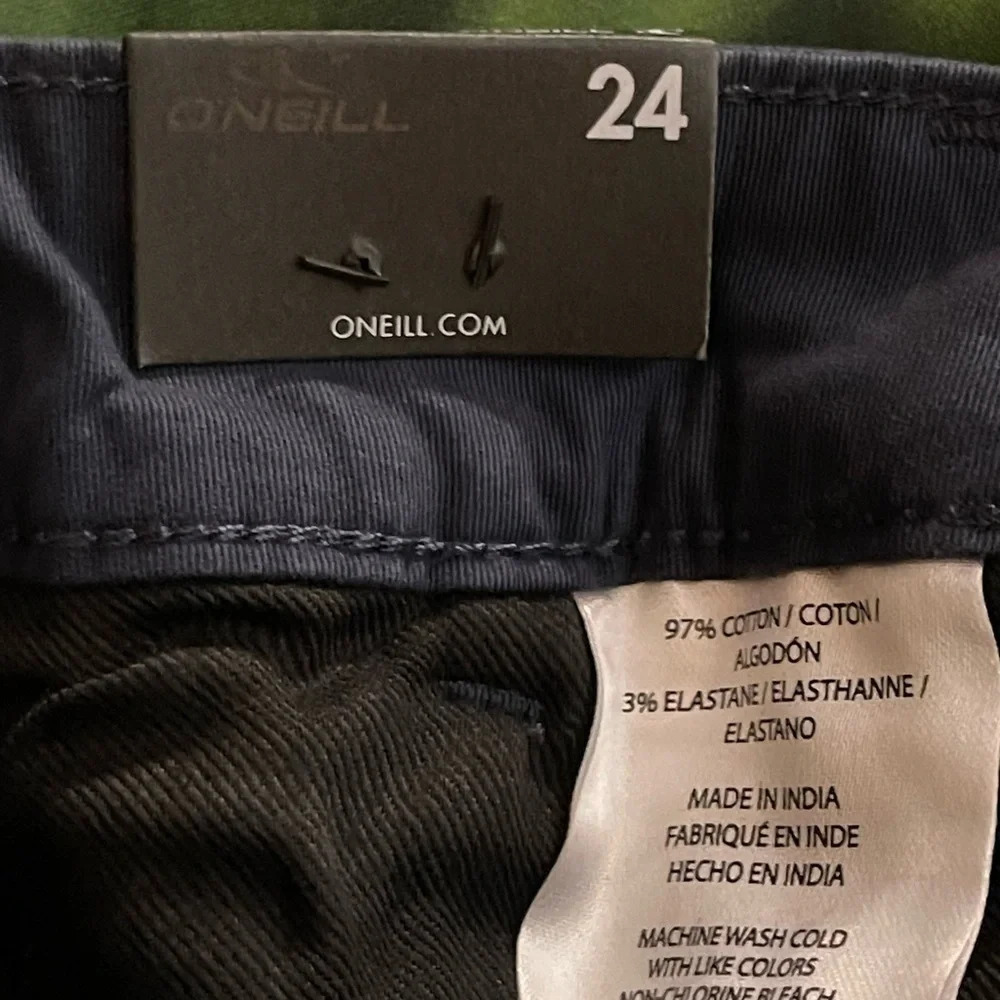 O'NEILL Kids' Contact Stretch Shorts (Big Kid)
NAVY, Size 24, NWT - Picture 9 of 10